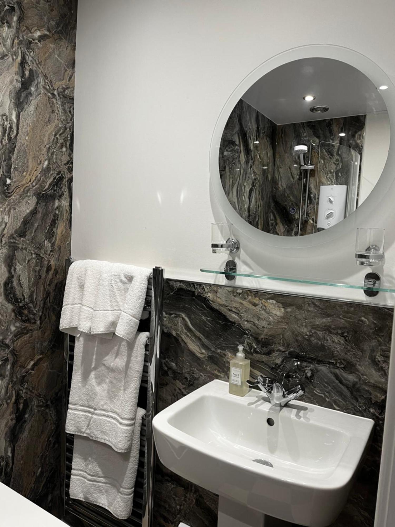 Norwood Guesthouse-Loch Lomond بالّوتْشْ المظهر الخارجي الصورة
